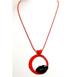 Collier métal rouge pop art, chaîne perlée, pendentif design