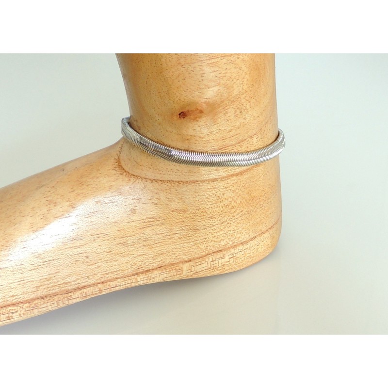 Bracelet de cheville en métal argenté avec maille serpent articulée