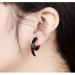 Boucles d'oreilles noires de forme recourbée en 2 parties qui se vissent