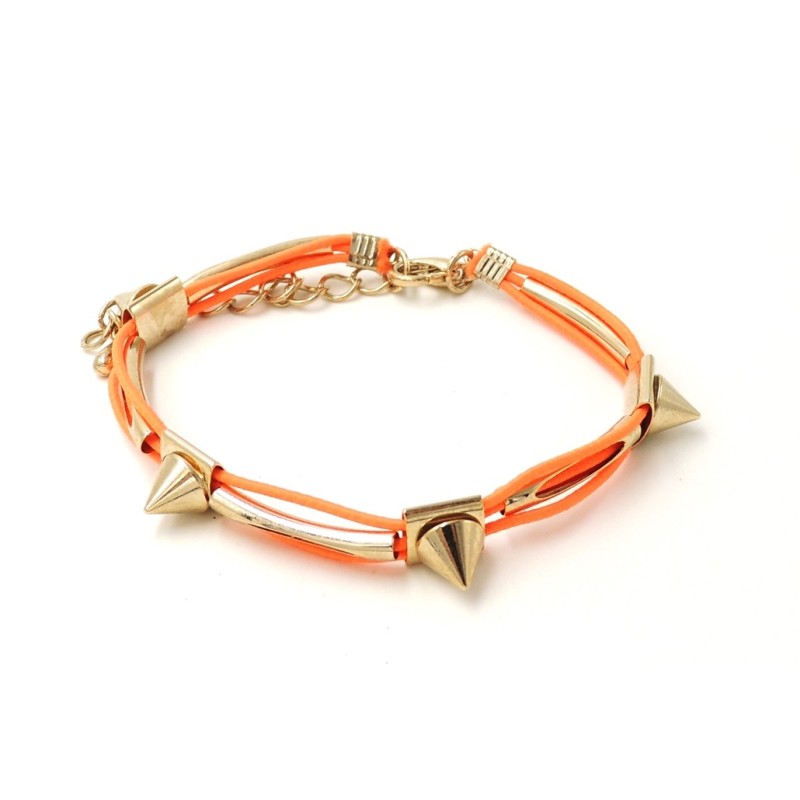 Bracelet avec cordons cirés orange, clous et tube en métal doré