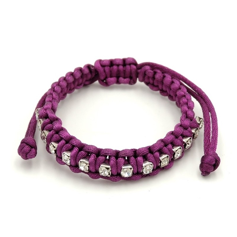 Bracelet ave un cordon tressé en soie de couleur violet  orné de strass