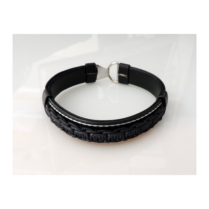 Bracelet en cuir noir avec fils en métal et galon noir
