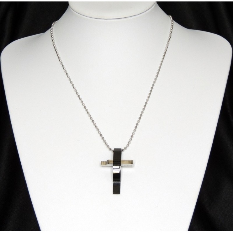 Collier en acier inoxydable avec un pendentif très design en forme de croix 2 couleurs